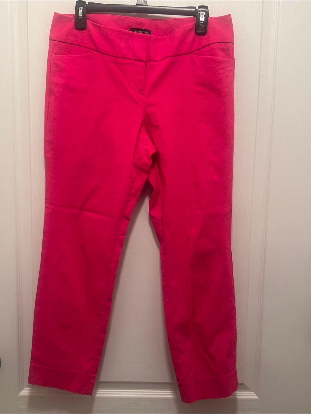 The Limited Hot Pink Cropped Pants - Women’s Size 10